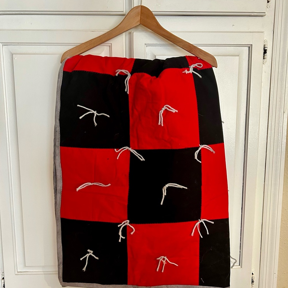 Handmade Reversible Quilt - Picture 3 of 3